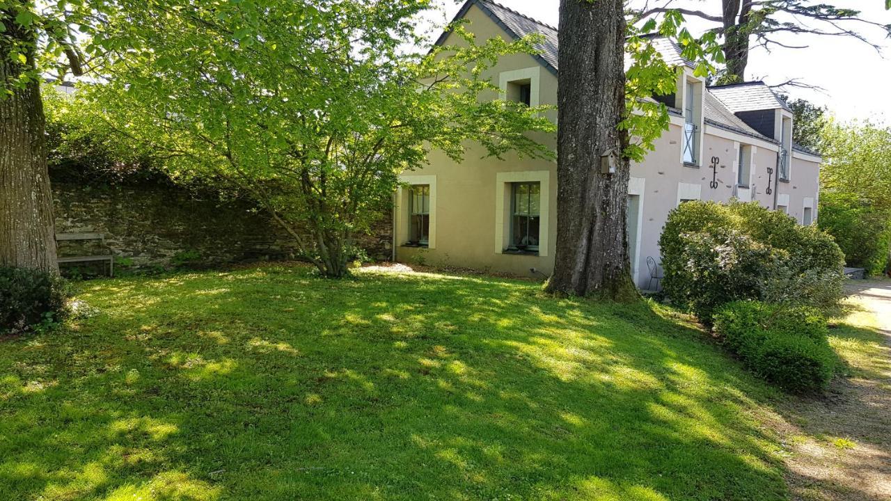 La Demeure Du Goupil Bed & Breakfast Brissac-Quince Luaran gambar