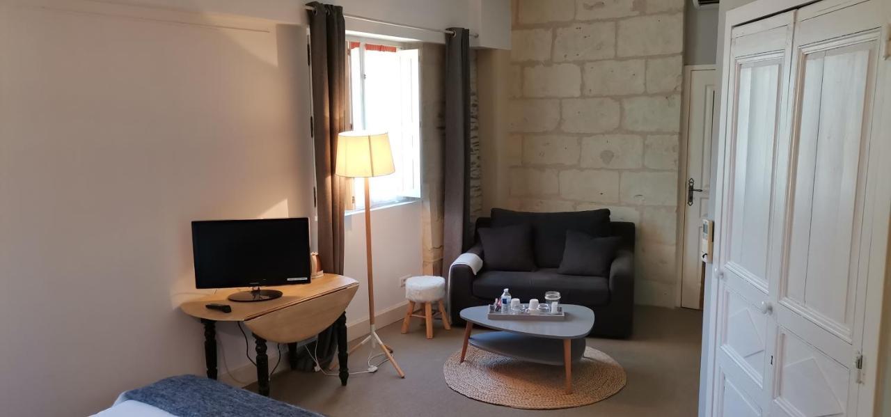 La Demeure Du Goupil Bed & Breakfast Brissac-Quince Luaran gambar