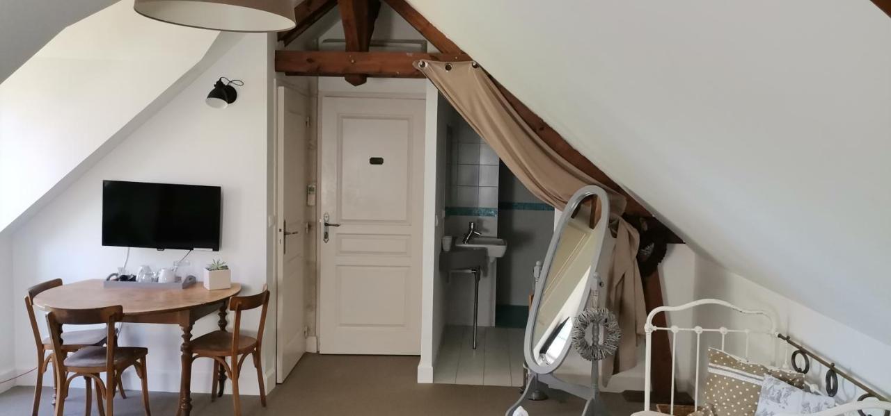 La Demeure Du Goupil Bed & Breakfast Brissac-Quince Luaran gambar