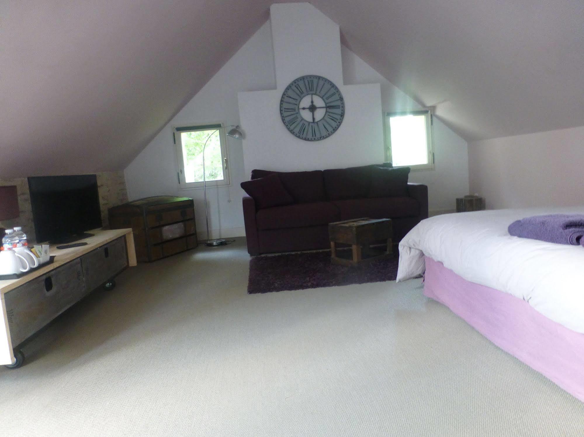La Demeure Du Goupil Bed & Breakfast Brissac-Quince Luaran gambar