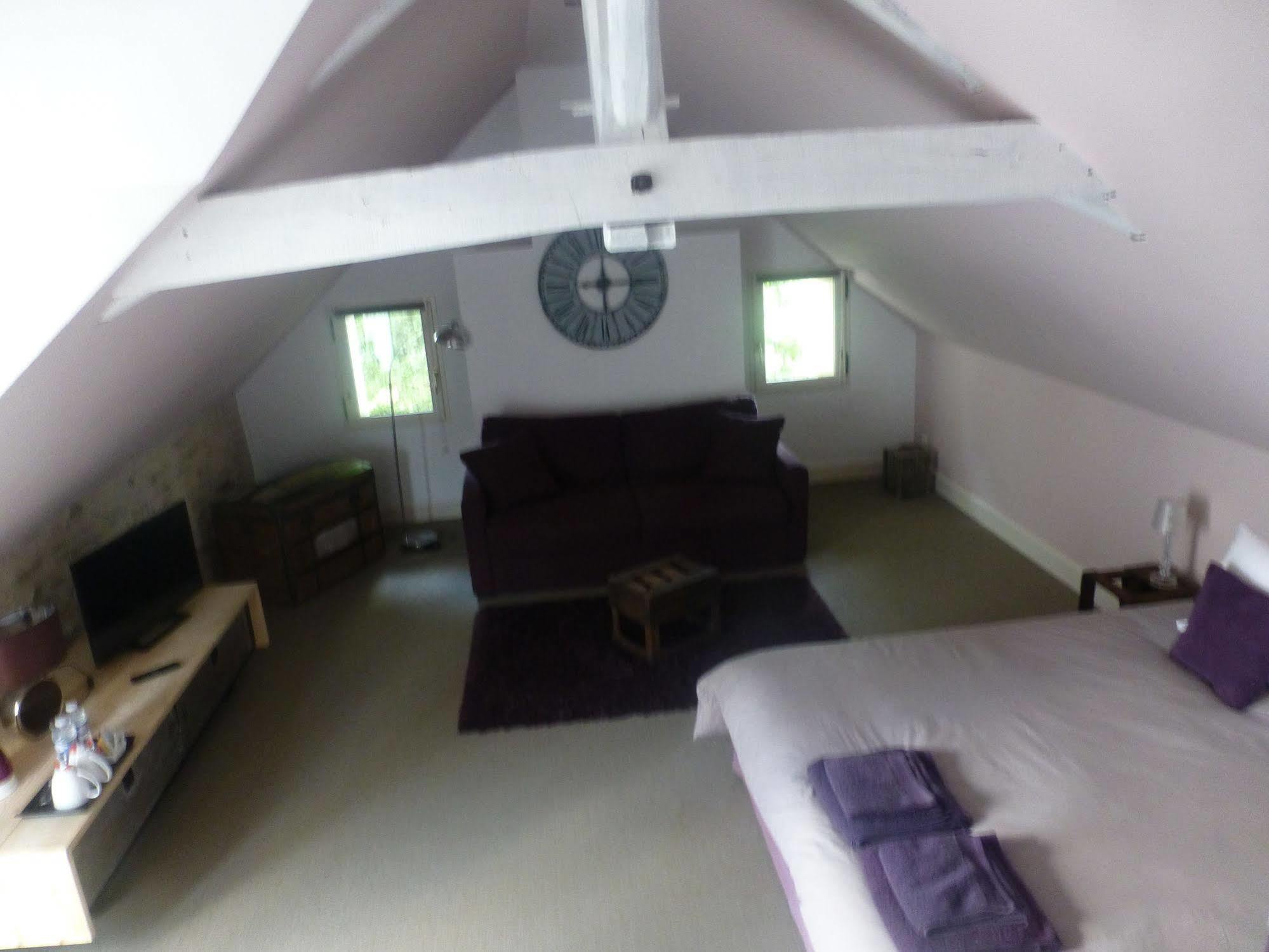 La Demeure Du Goupil Bed & Breakfast Brissac-Quince Luaran gambar