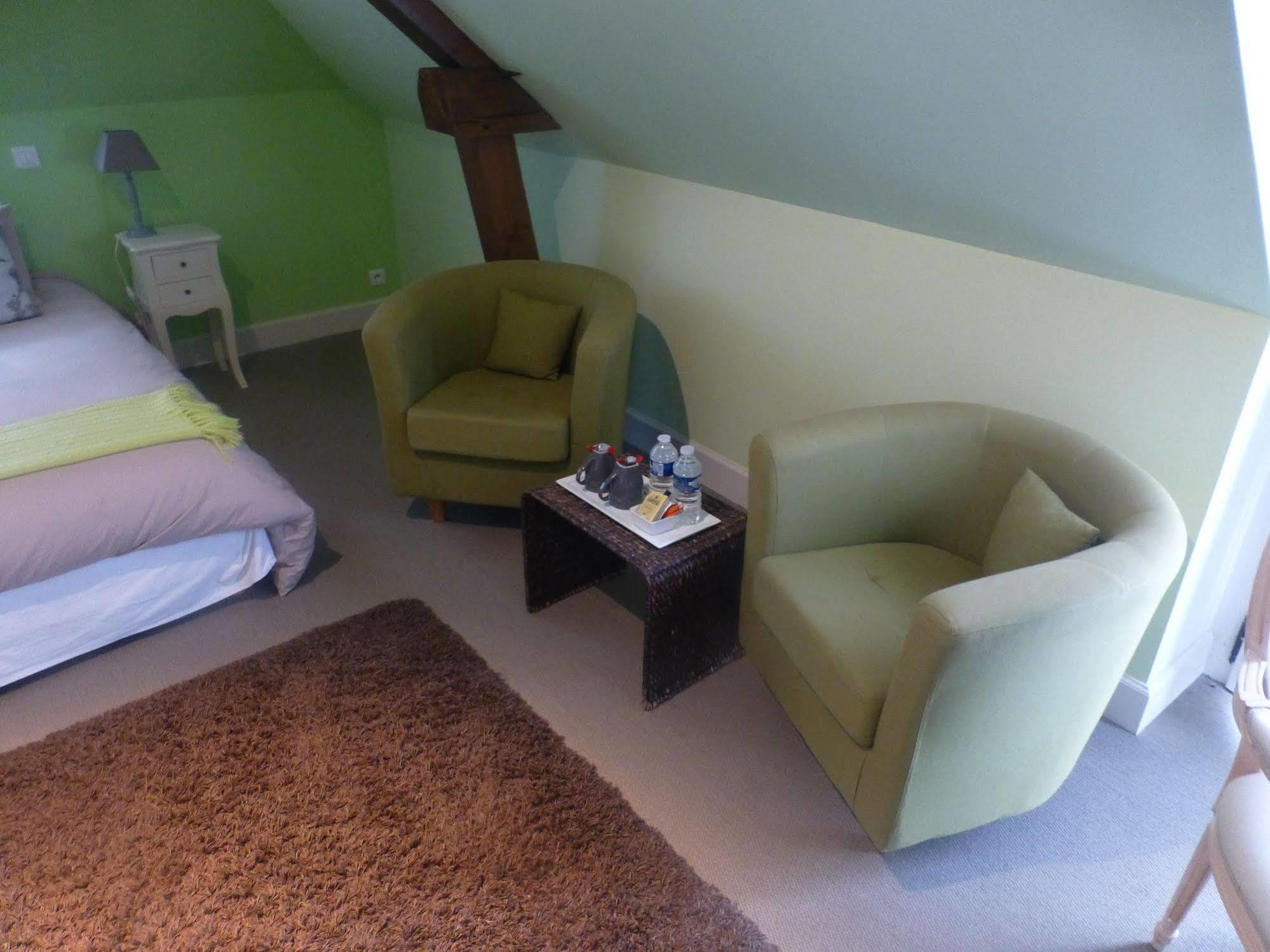 La Demeure Du Goupil Bed & Breakfast Brissac-Quince Luaran gambar
